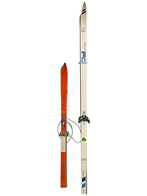 Cross Country Langlauf Skis Props, Prop Hire